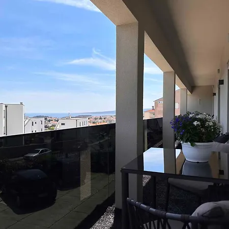 With Pool In Krk-insel Krk 45773 Appartement *